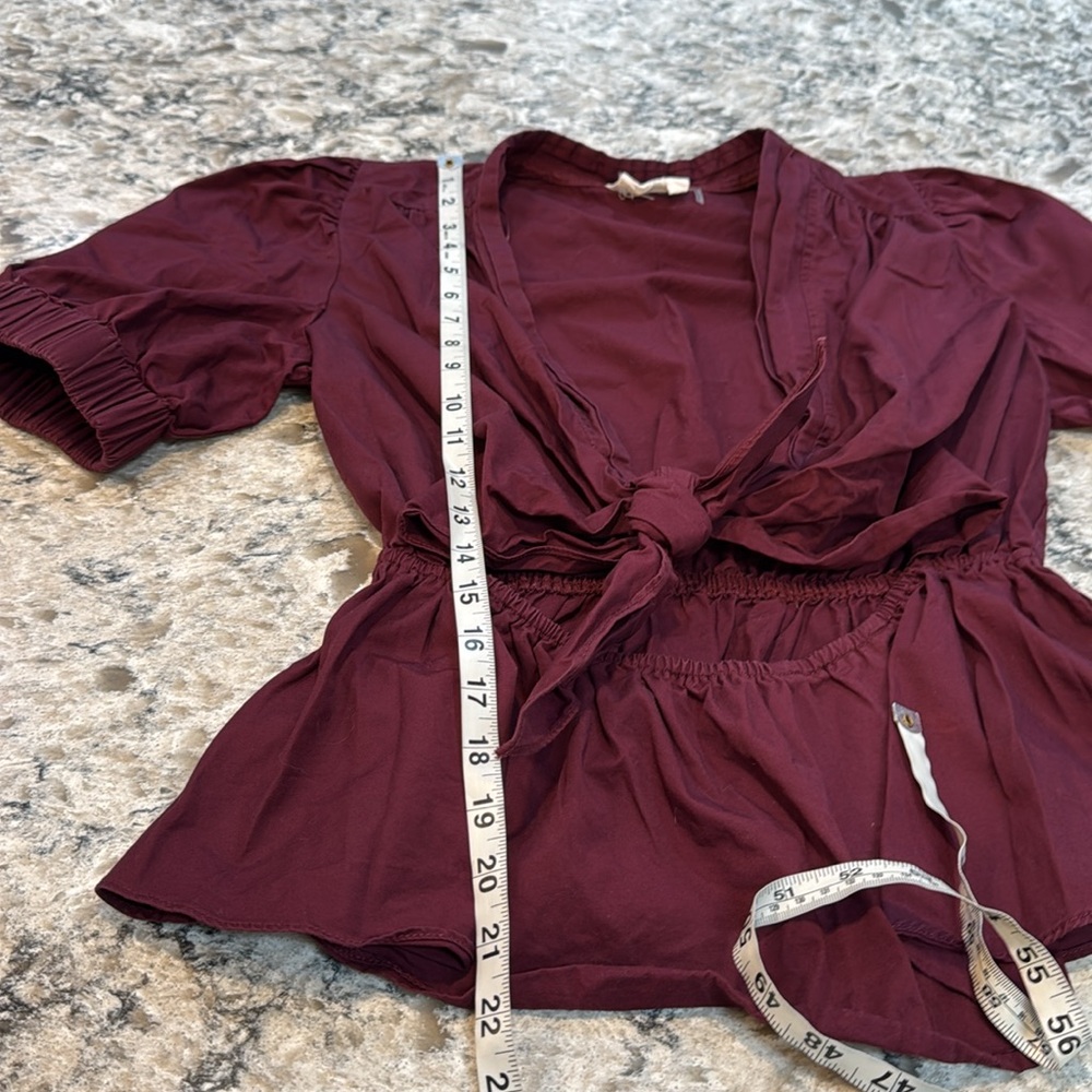 Hyacinth House Tuckernuck Piper Tie Front Peplum Top Burgundy Medium - Picture 11 of 13